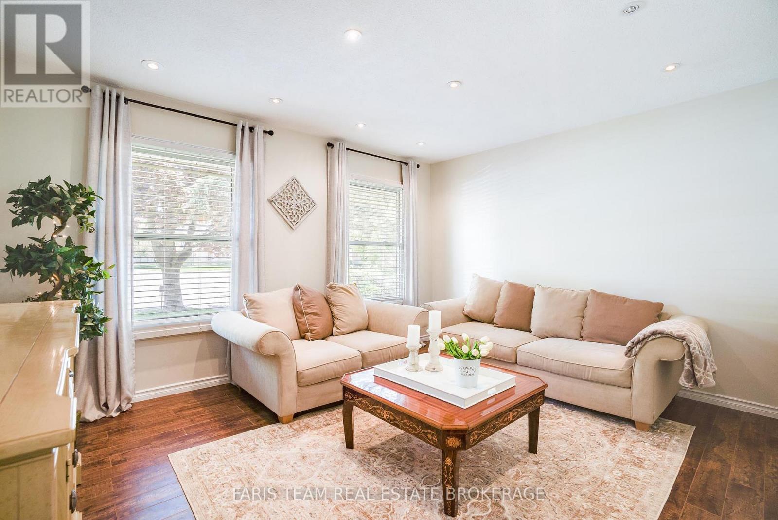 37 WILDE PLACE - 12