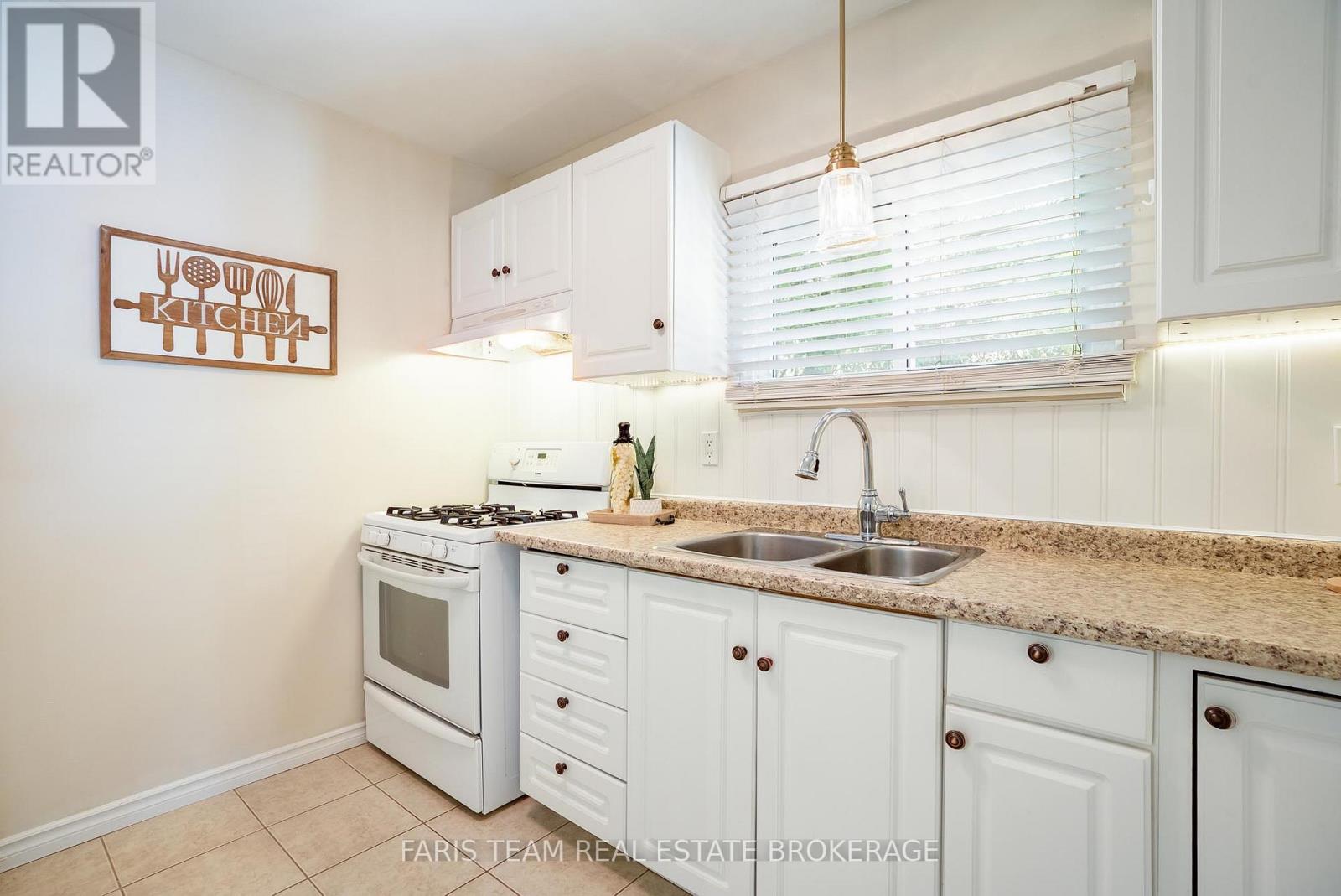 37 WILDE PLACE - 6