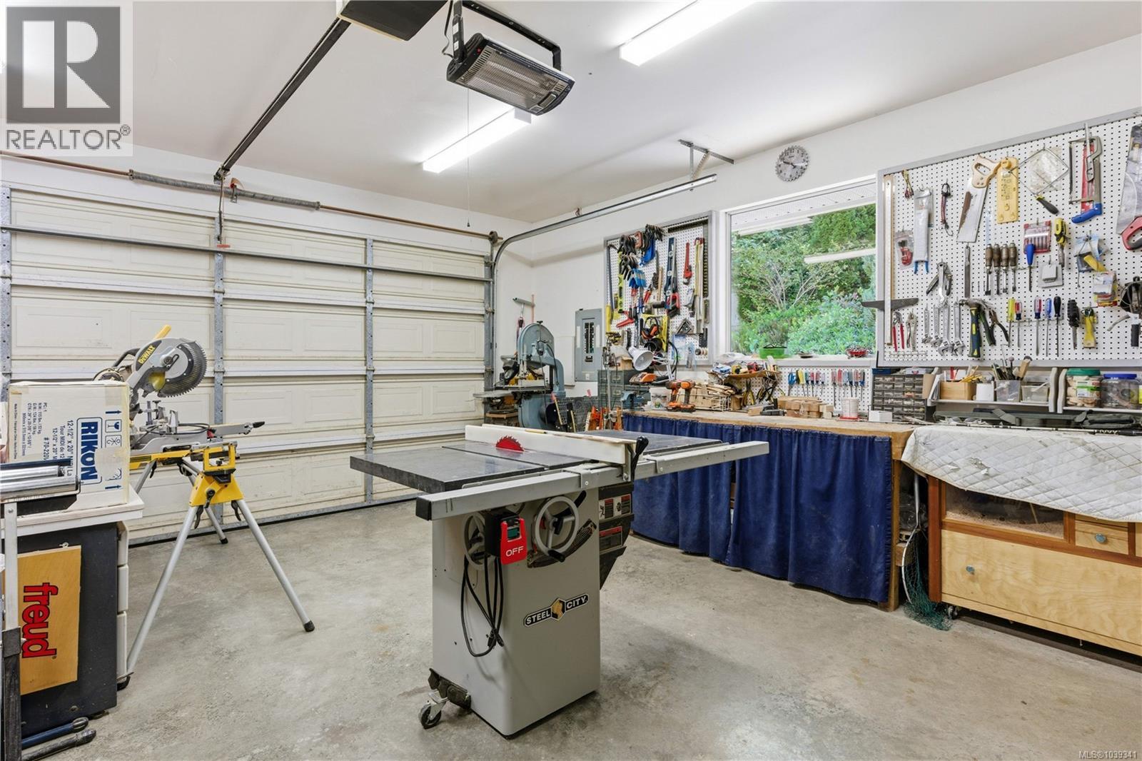 2484 Gibbs Pl - 40