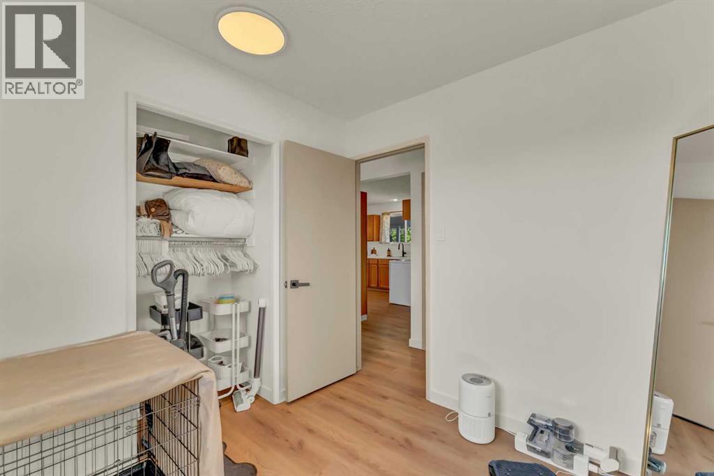 10 Hayward Court NE - 24