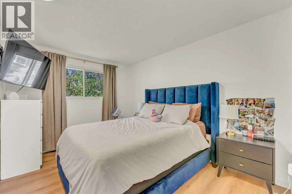 10 Hayward Court NE - 19