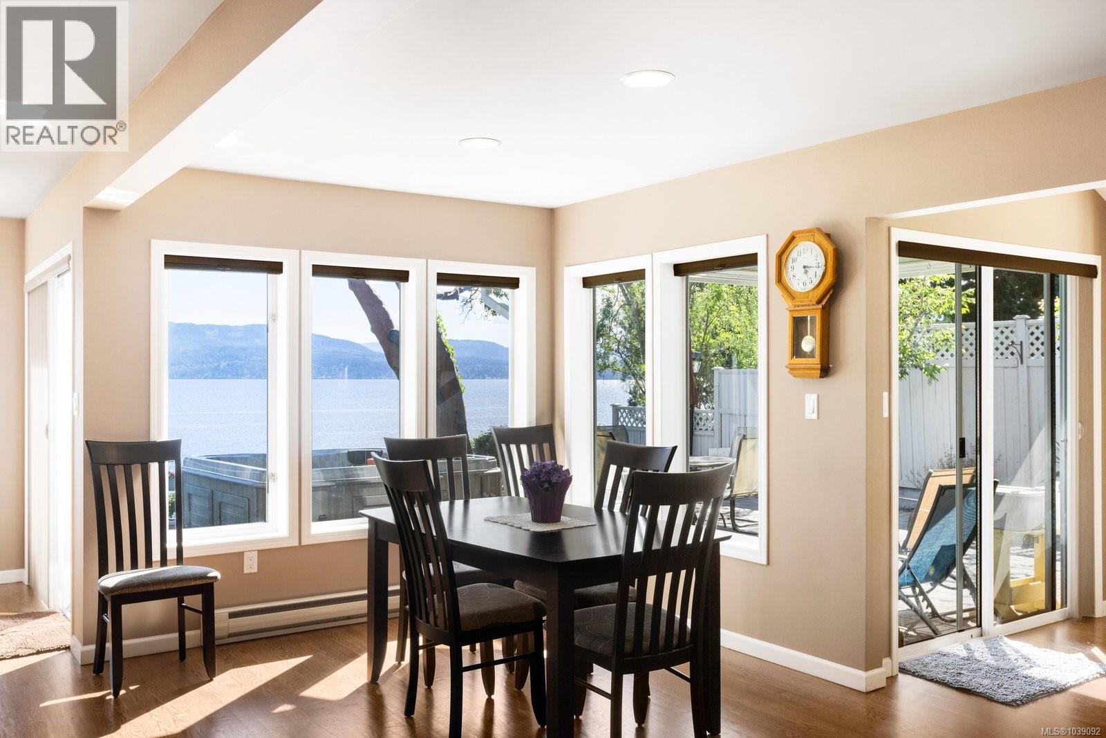  10652 Madrona Drive, North Saanich