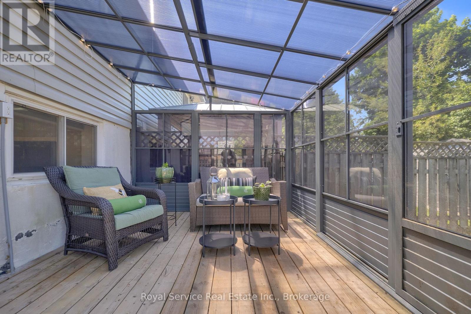 58 JOHN SCOTT COURT - 34