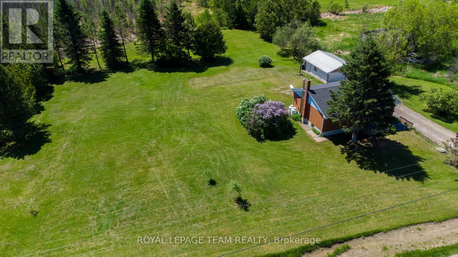 285 FOYMOUNT ROAD - 34