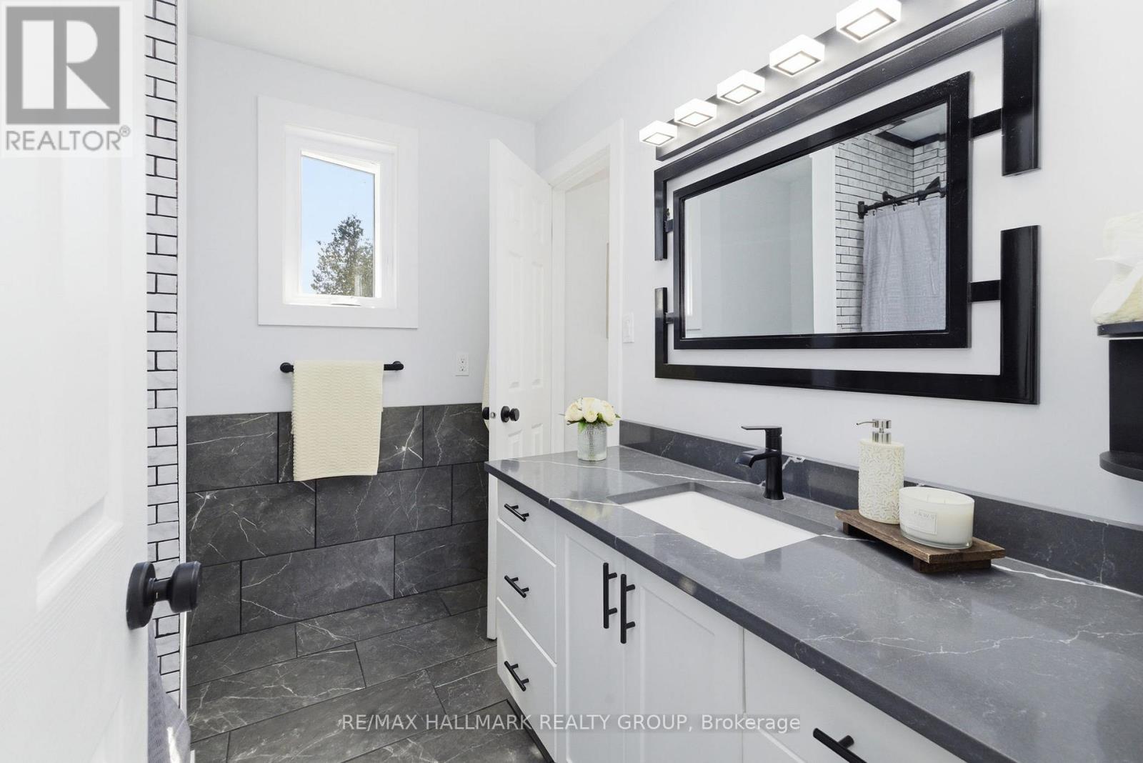 37 STITT STREET - 29