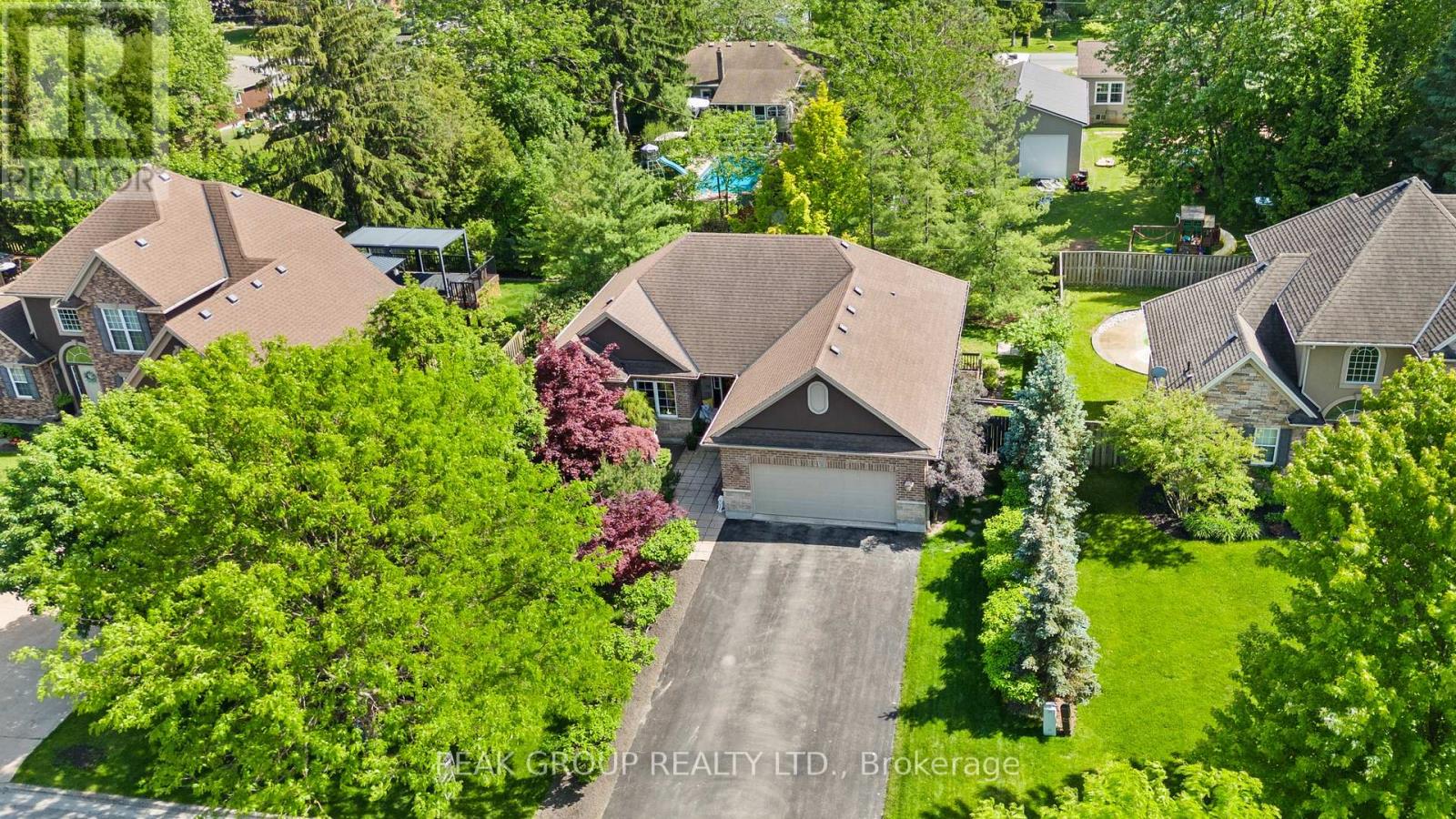 18 MARTHA COURT - Image 2