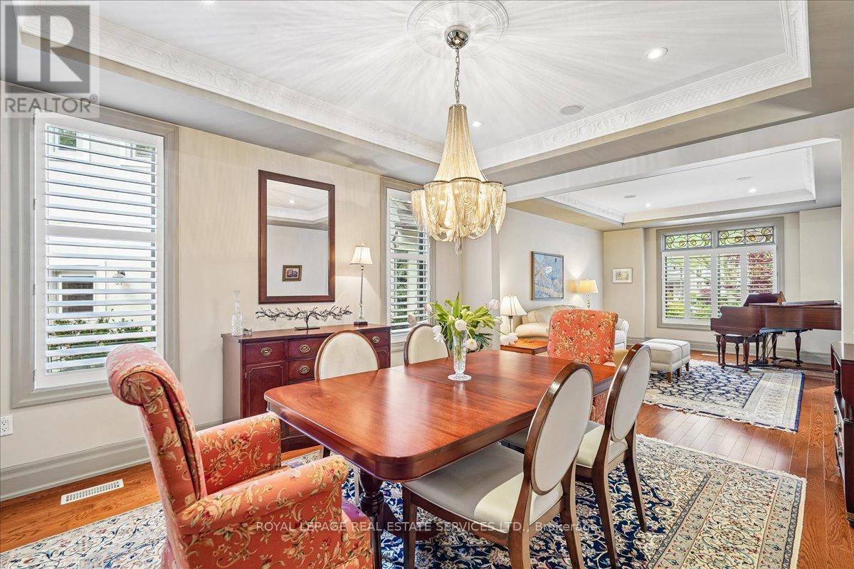 1726 THE PINES - 11