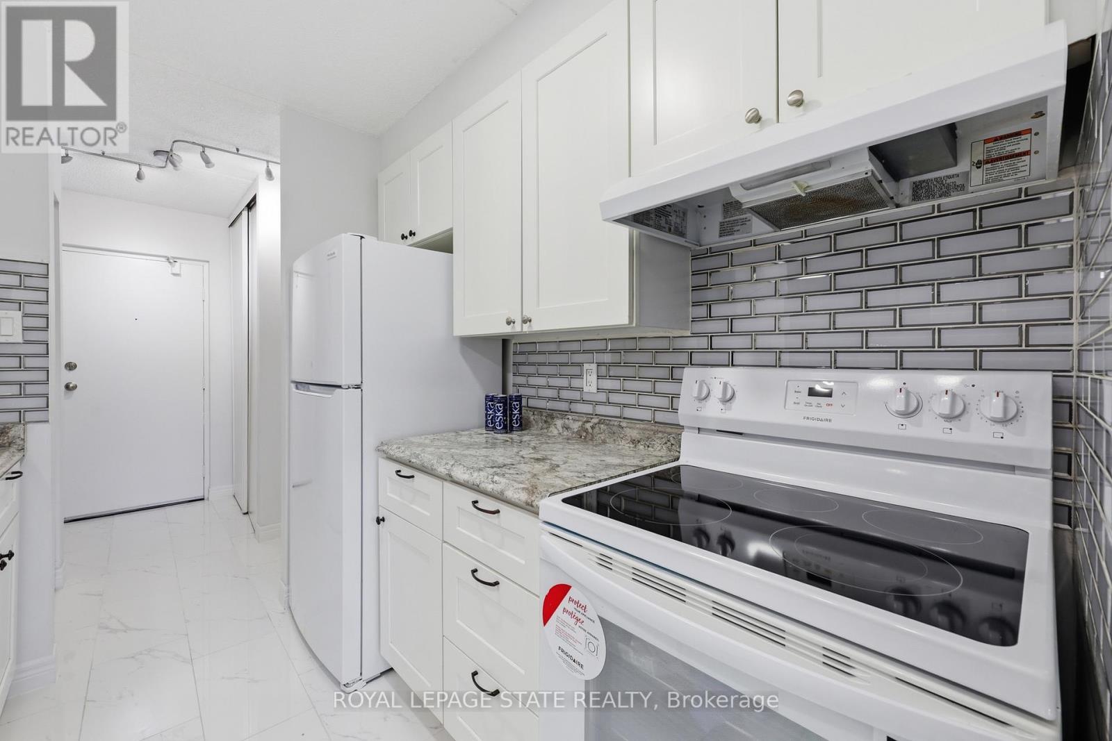 #308 75 SILVERCREEK PARKWAY N - 15