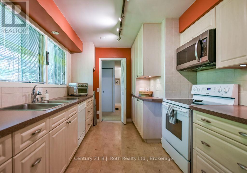 2551 AMIGO DRIVE - 12