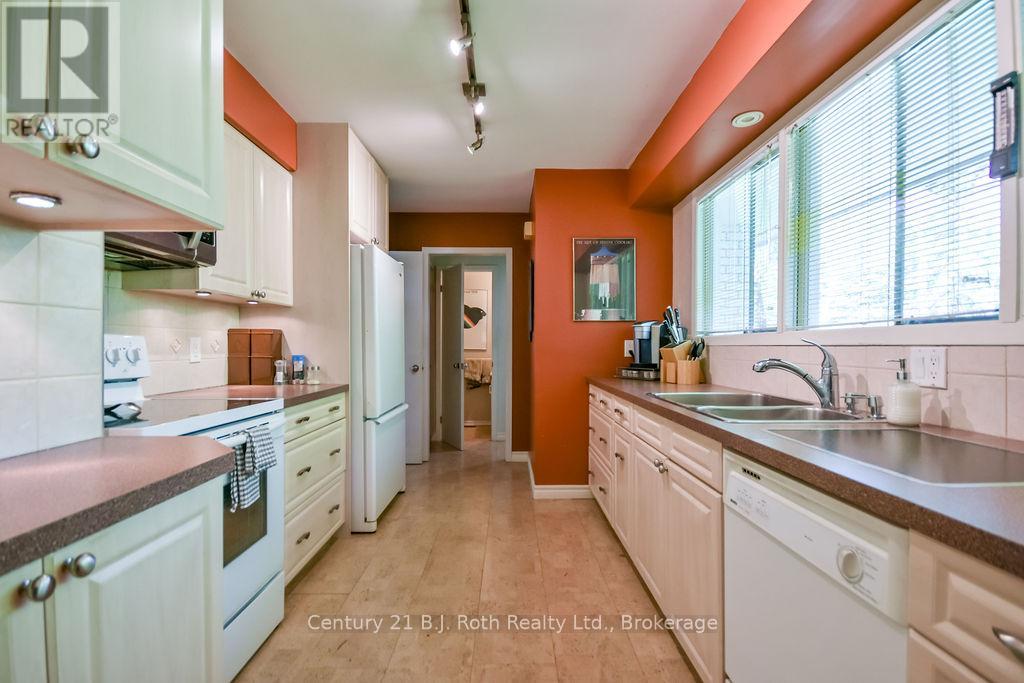 2551 AMIGO DRIVE - 13