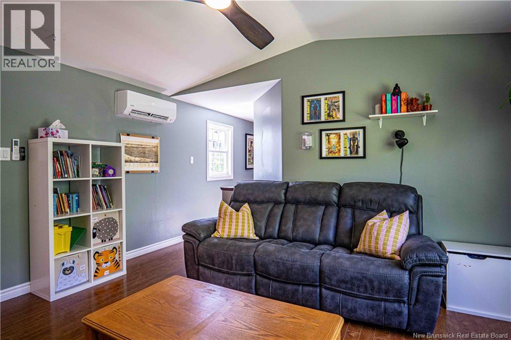 1388 Post Road - 13