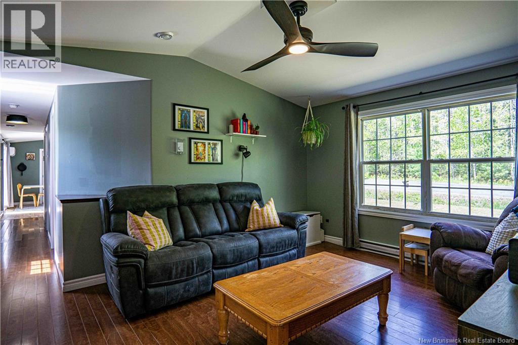 1388 Post Road - 15