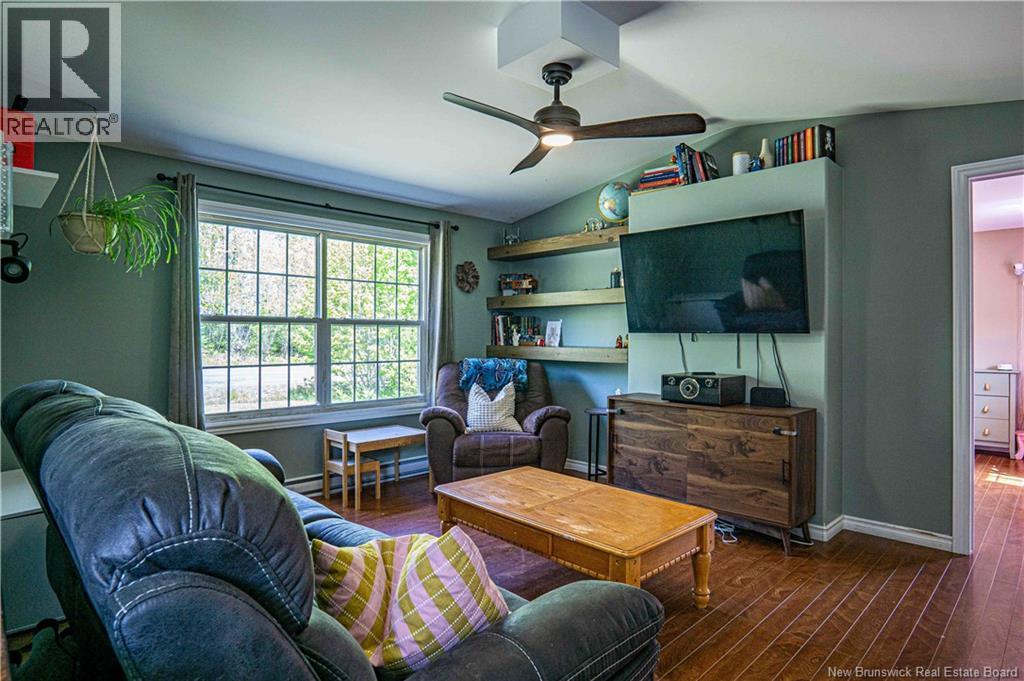 1388 Post Road - 16