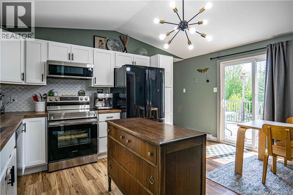 1388 Post Road - Image 3