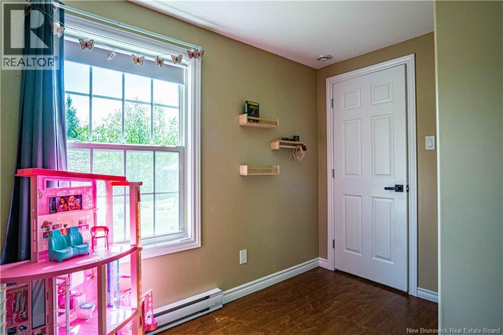 1388 Post Road - 33