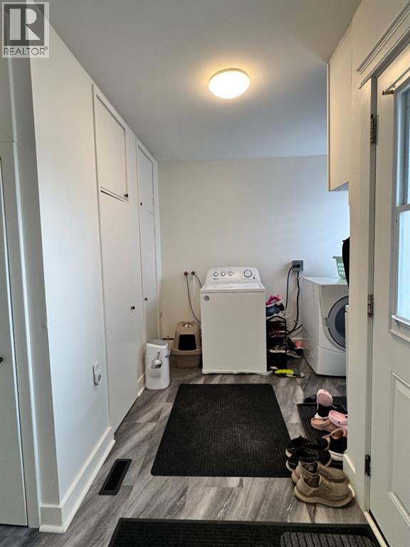 10616 104 Avenue — photo 21
