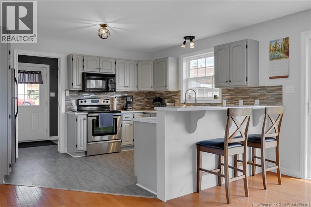 14 Lorie Lane - 11