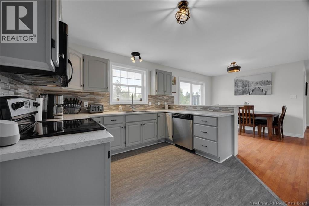 14 Lorie Lane - 13