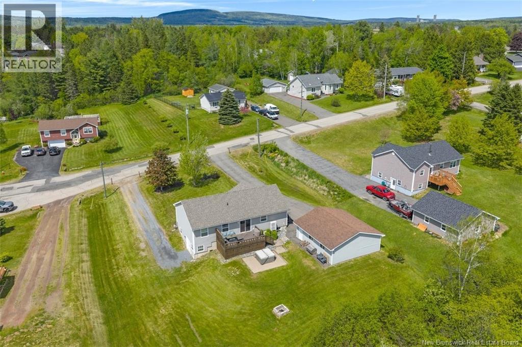 14 Lorie Lane - 34