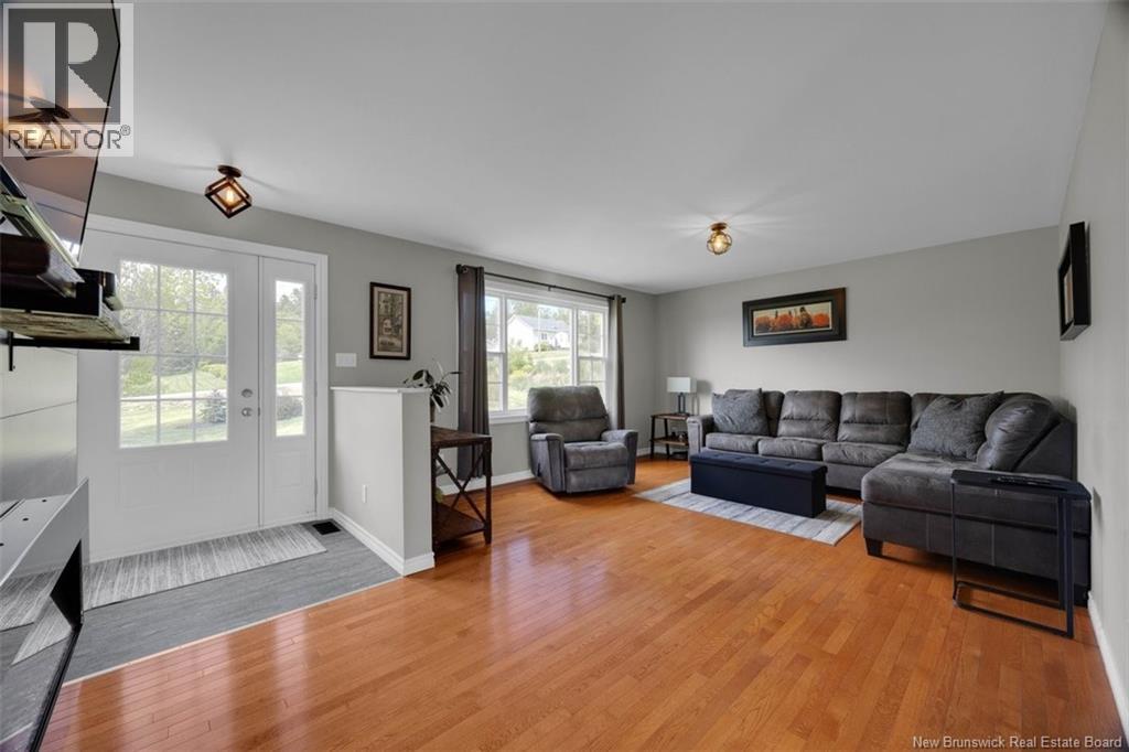 14 Lorie Lane - 4