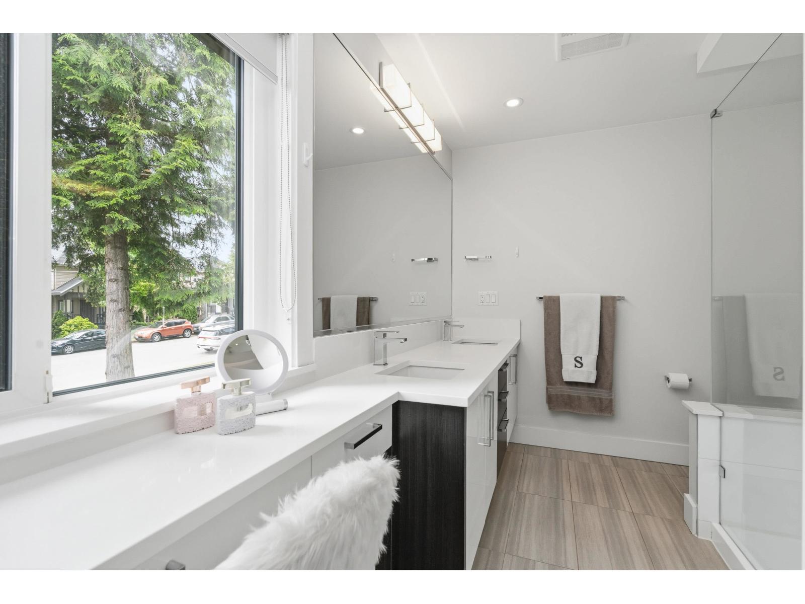 73 15177 60 AVENUE, Surrey