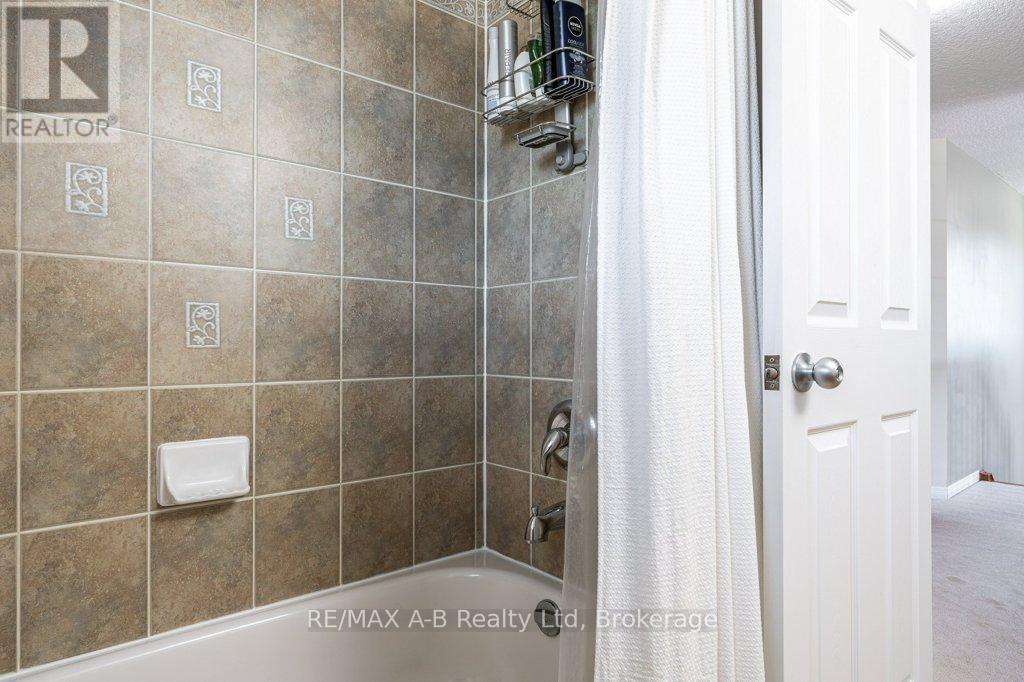 310 WETTLAUFER STREET - 30