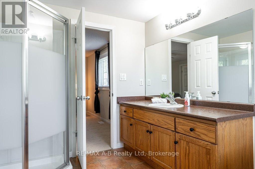 310 WETTLAUFER STREET - 32