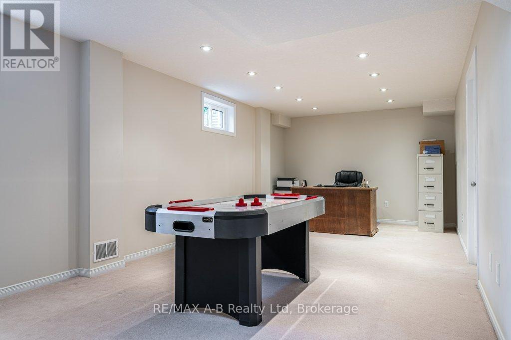 310 WETTLAUFER STREET - 36