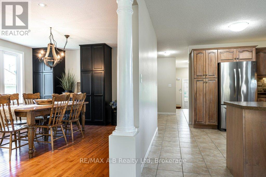 310 WETTLAUFER STREET - 8