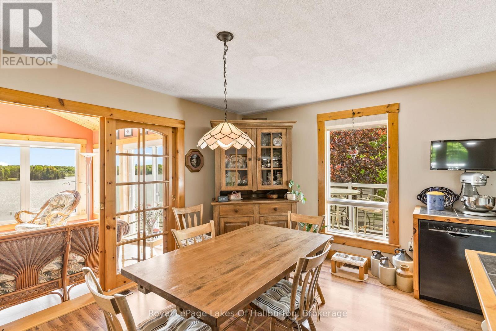 1123 BALMORAL LANE - 13