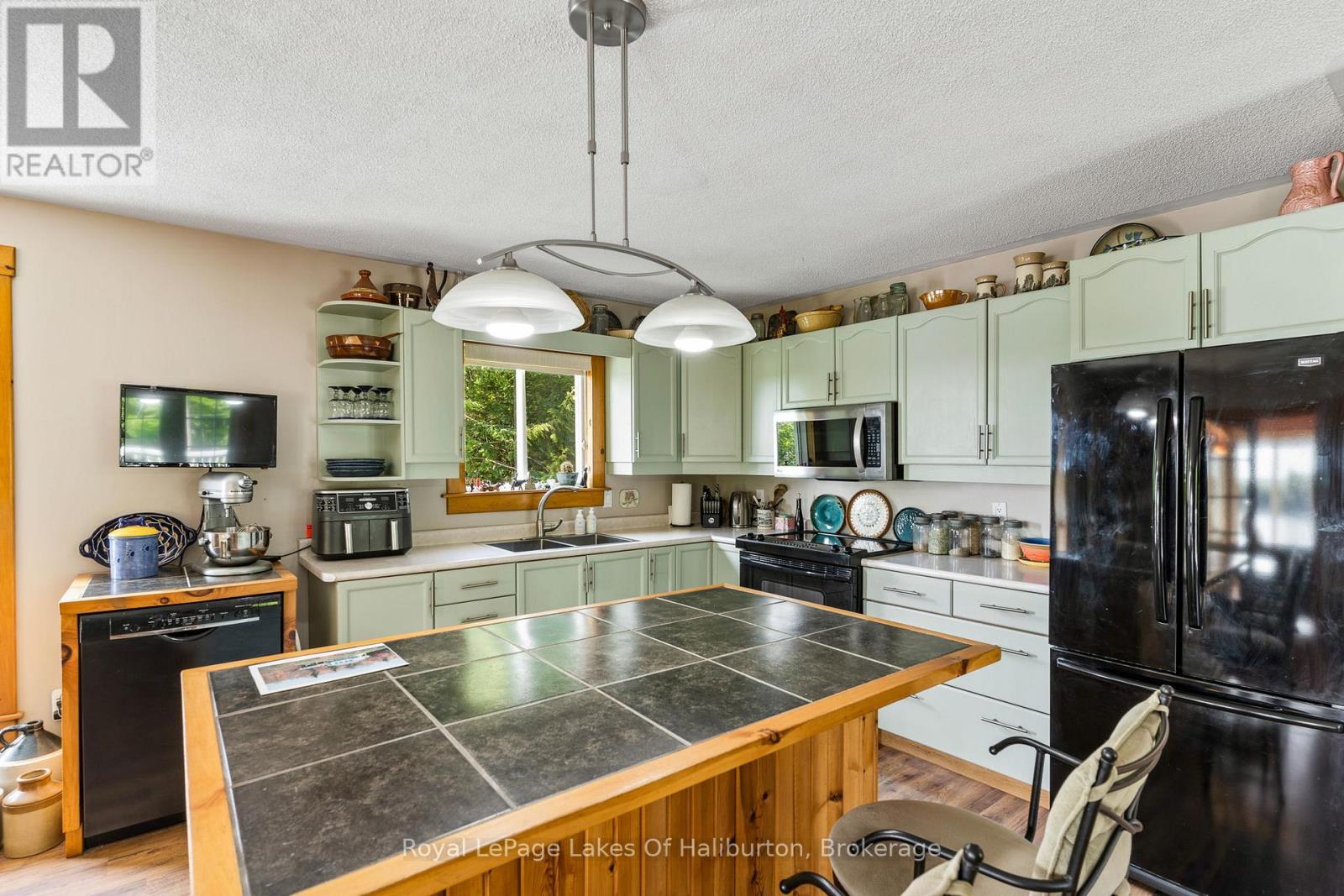 1123 BALMORAL LANE - 16