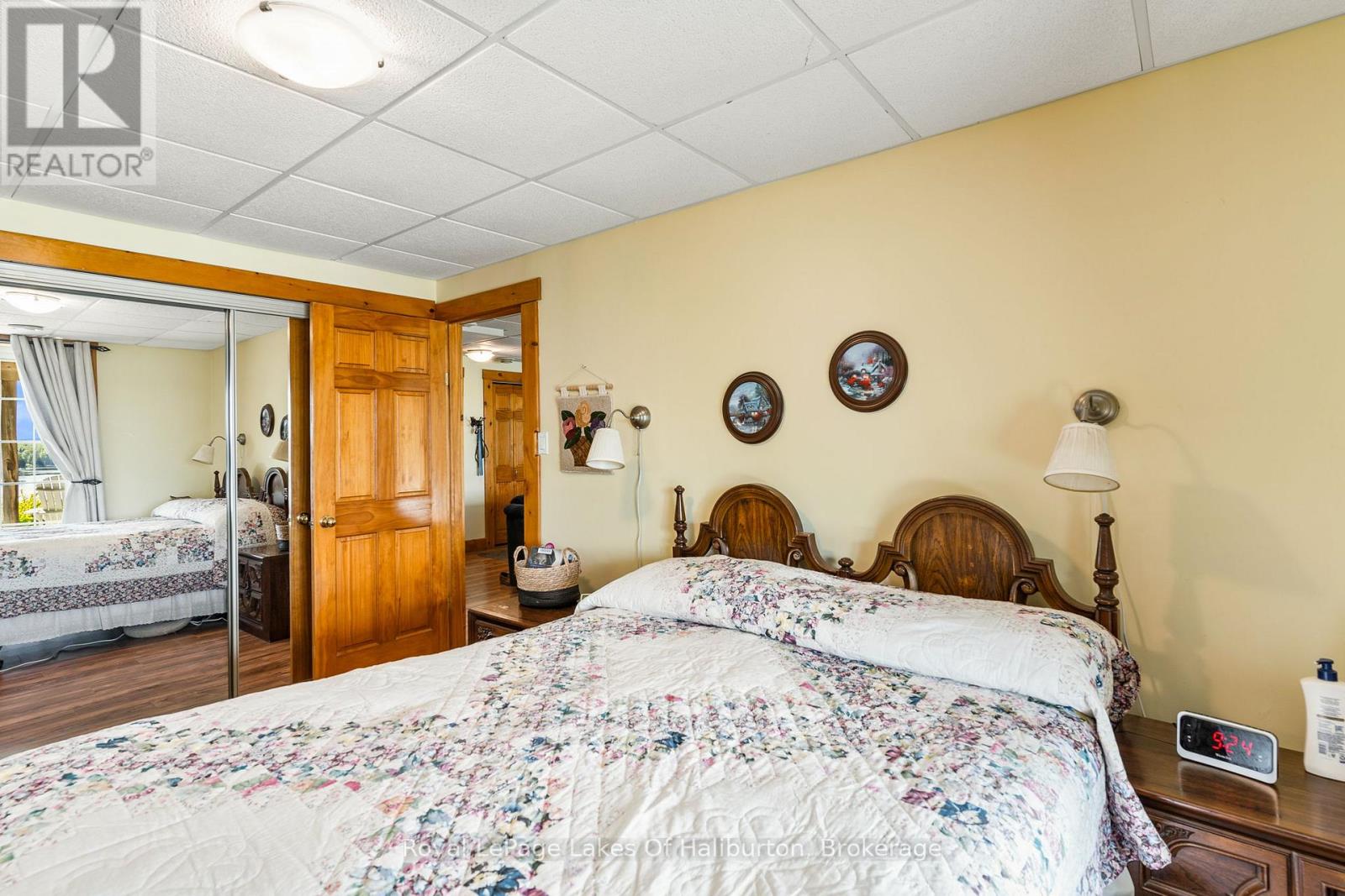 1123 BALMORAL LANE - 35