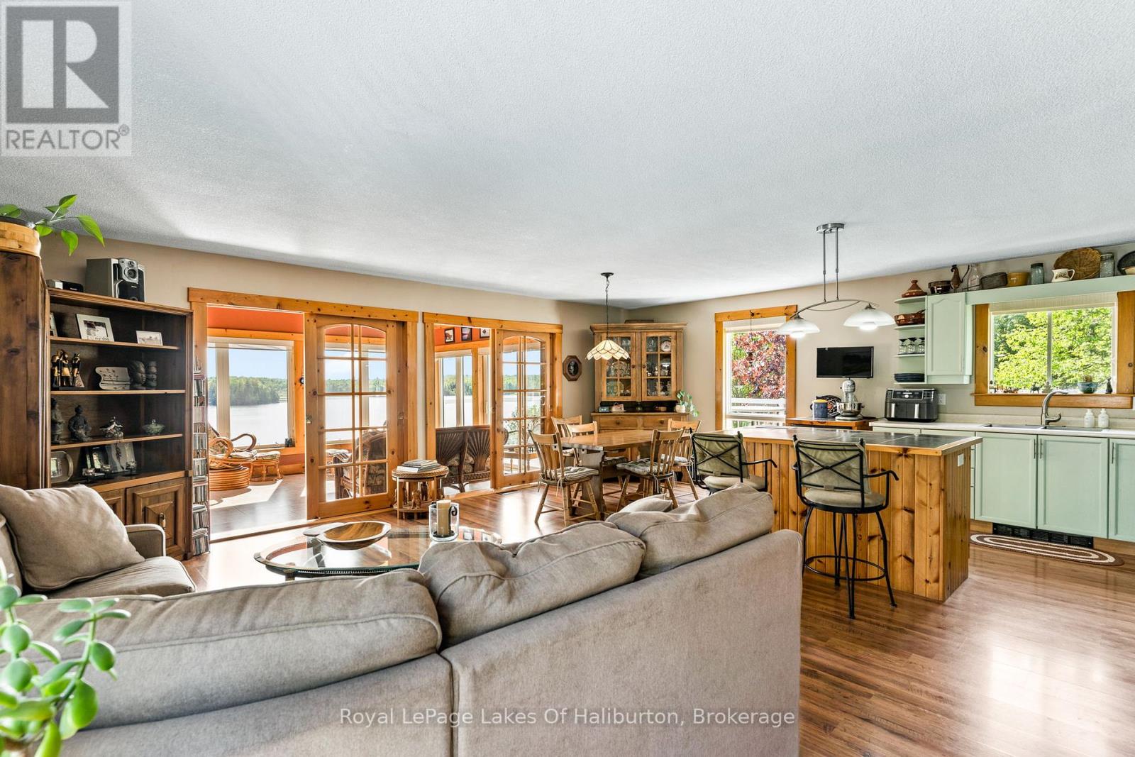 1123 BALMORAL LANE - 9