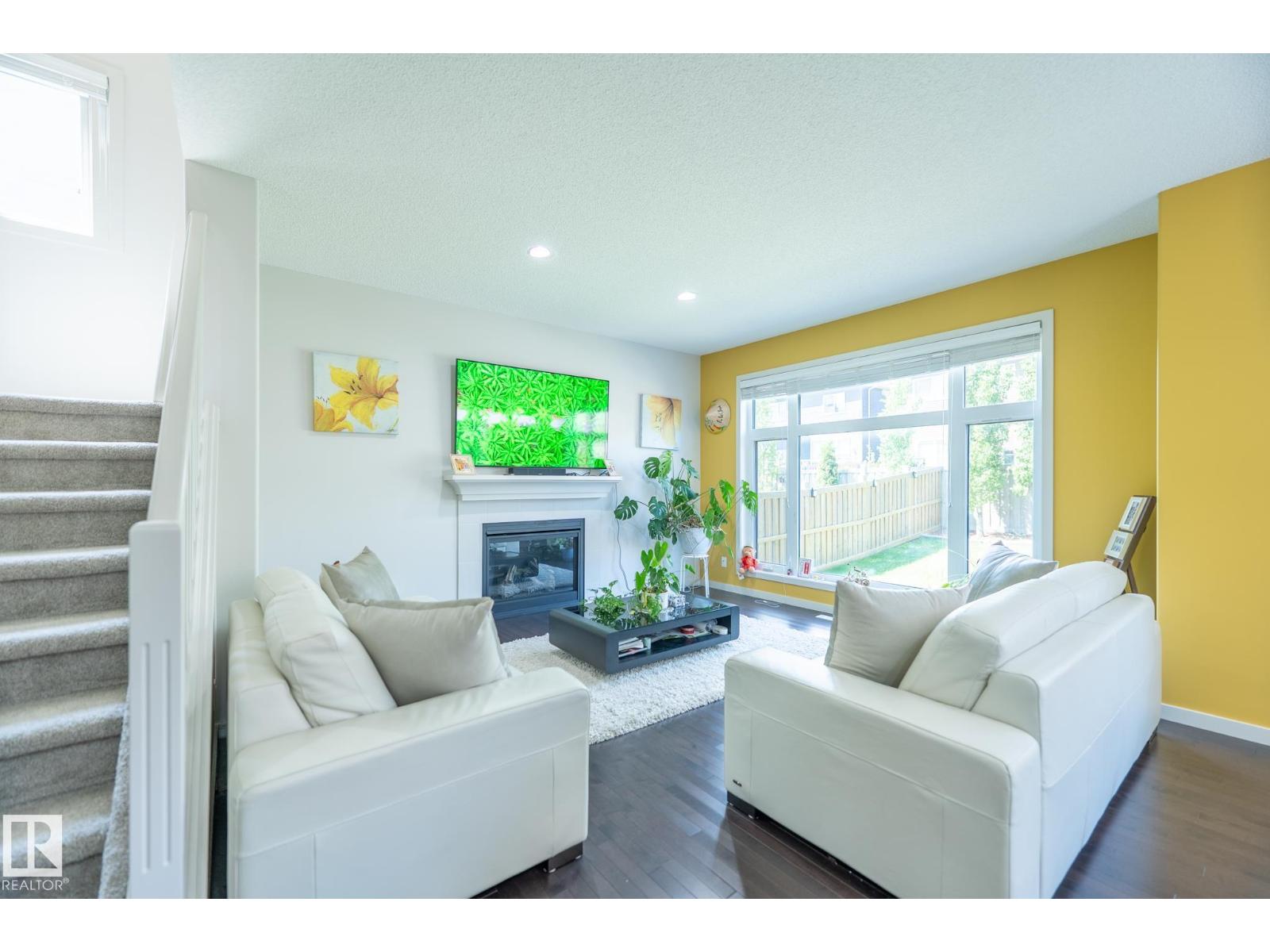 8508 219 ST NW - 10