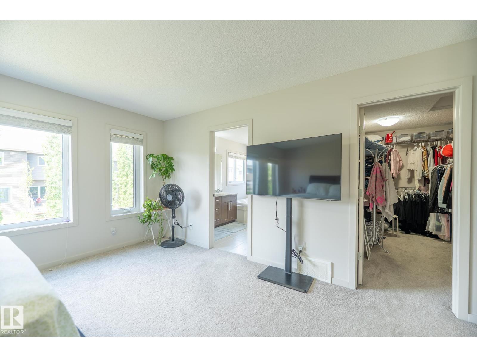 8508 219 ST NW - 26