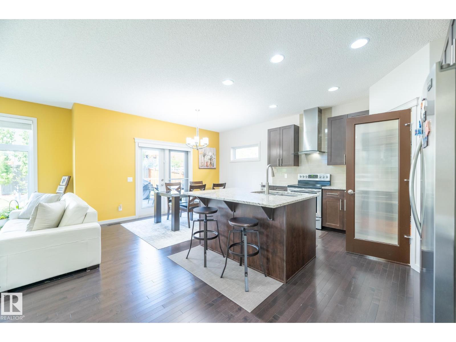 8508 219 ST NW - 7