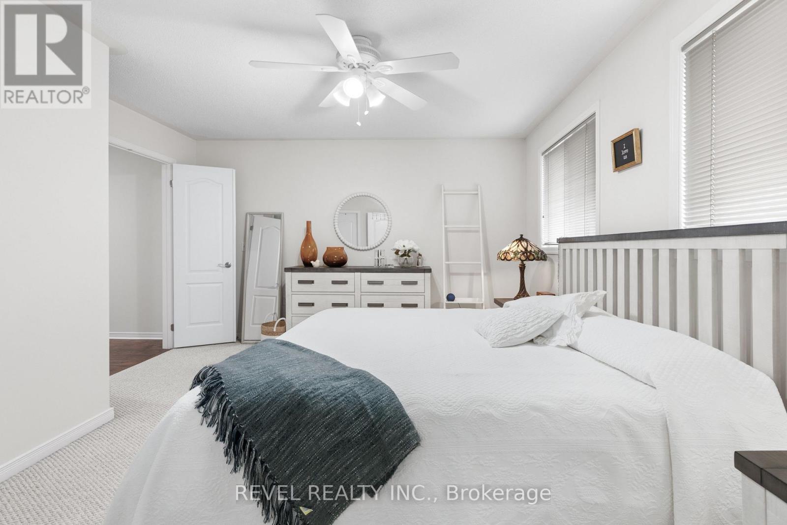 47 LISBETH CRESCENT - 17