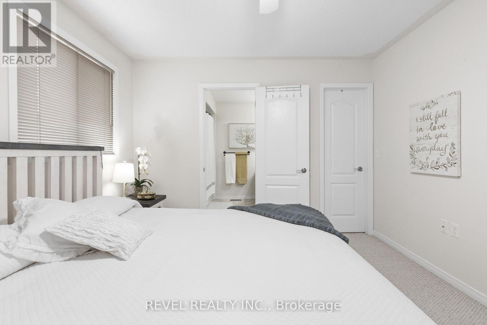 47 LISBETH CRESCENT - 18