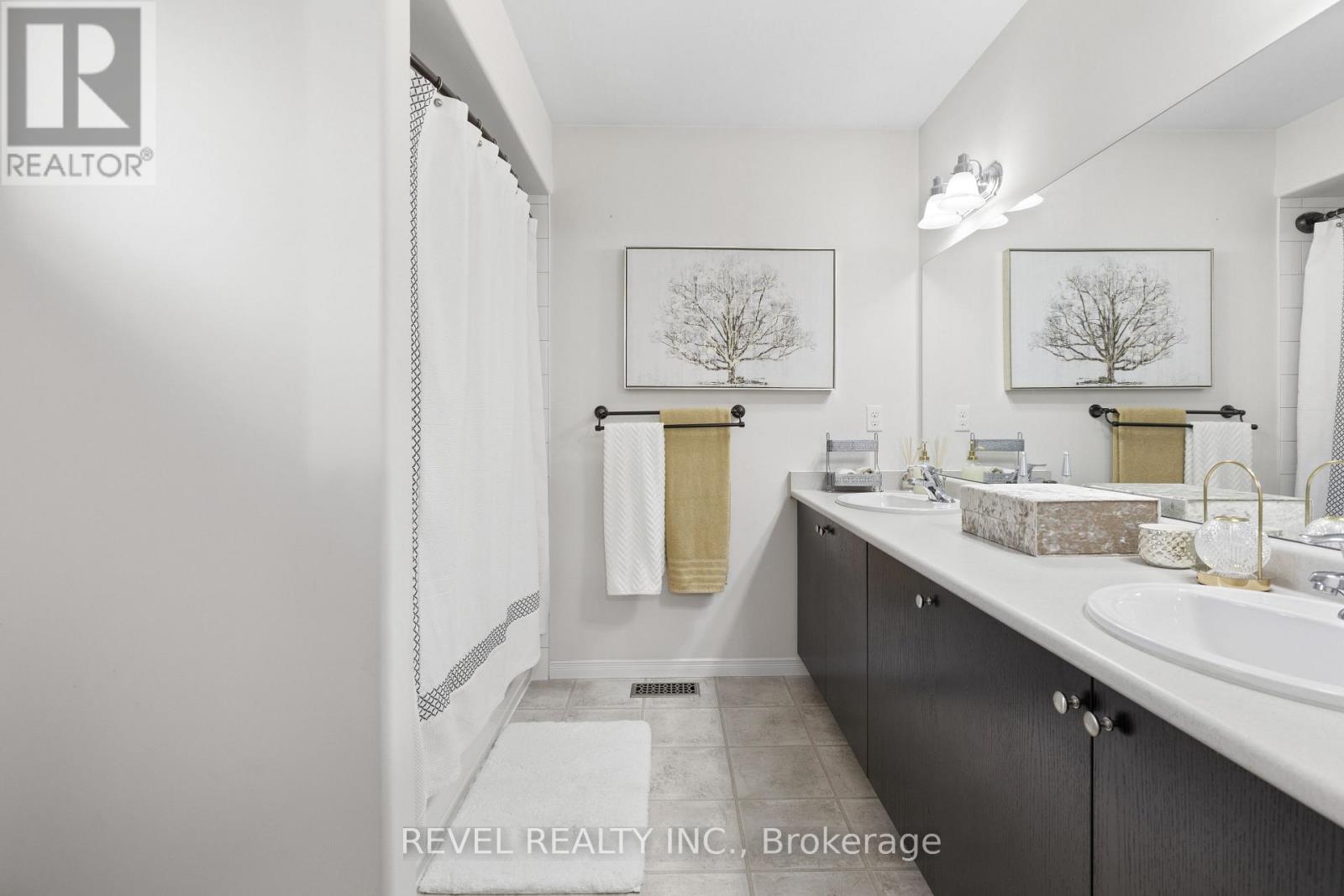 47 LISBETH CRESCENT - 20