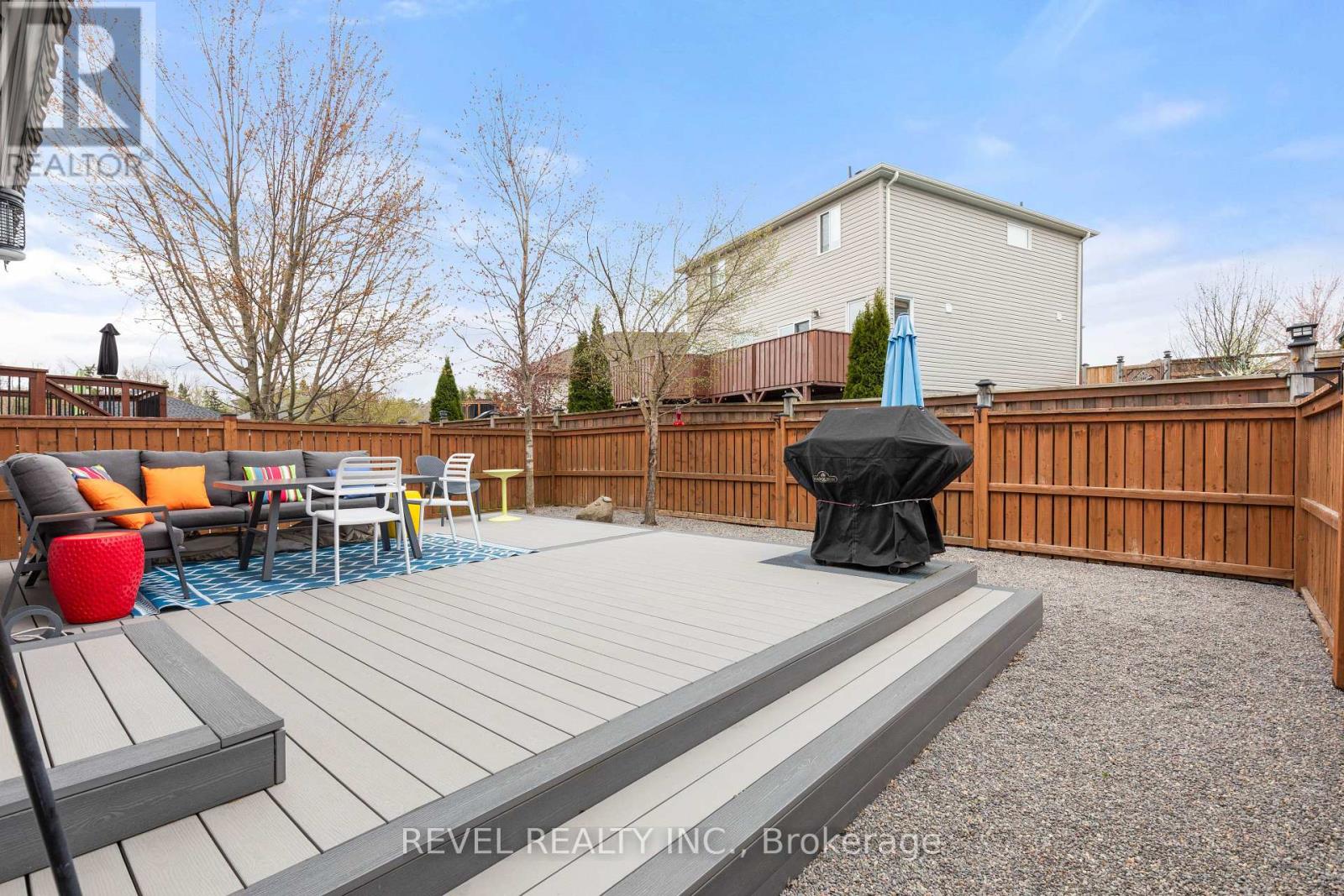 47 LISBETH CRESCENT - 40