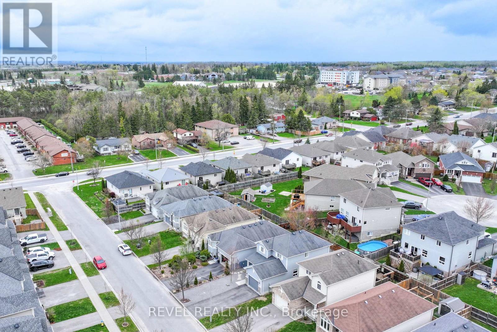 47 LISBETH CRESCENT - 42