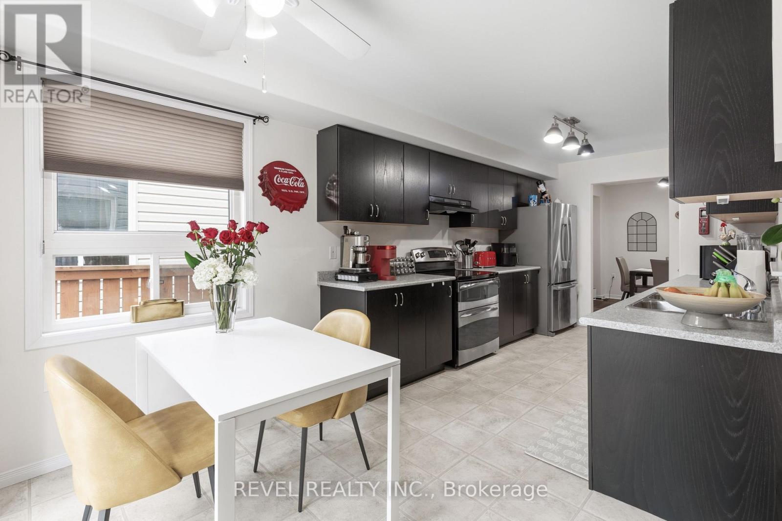 47 LISBETH CRESCENT - 8