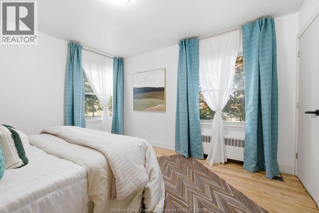4330 CASGRAIN DRIVE - 12