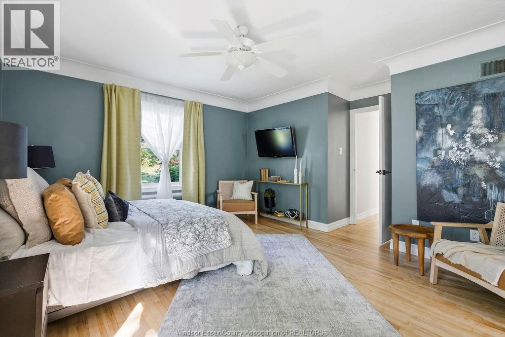 4330 CASGRAIN DRIVE - 15