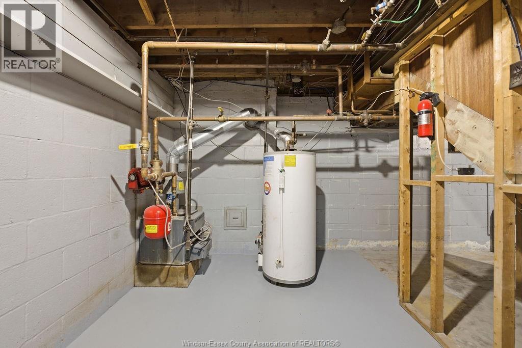 4330 CASGRAIN DRIVE - 29