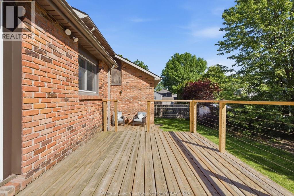 4330 CASGRAIN DRIVE - 35