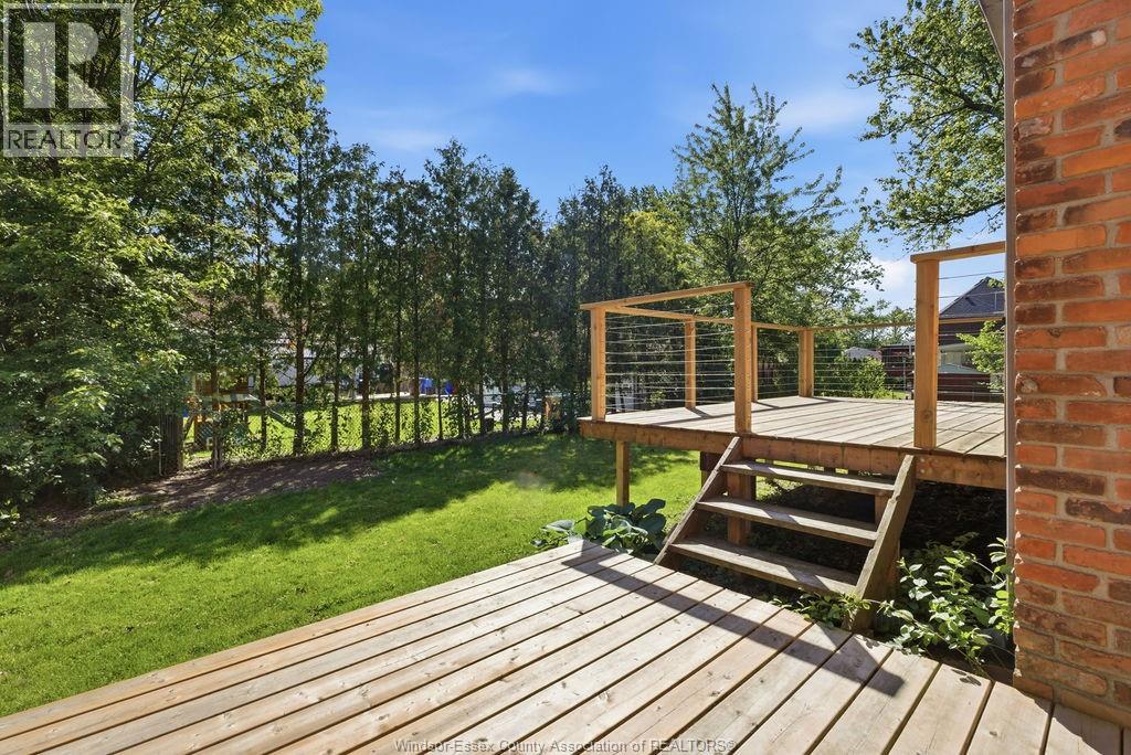 4330 CASGRAIN DRIVE - 36