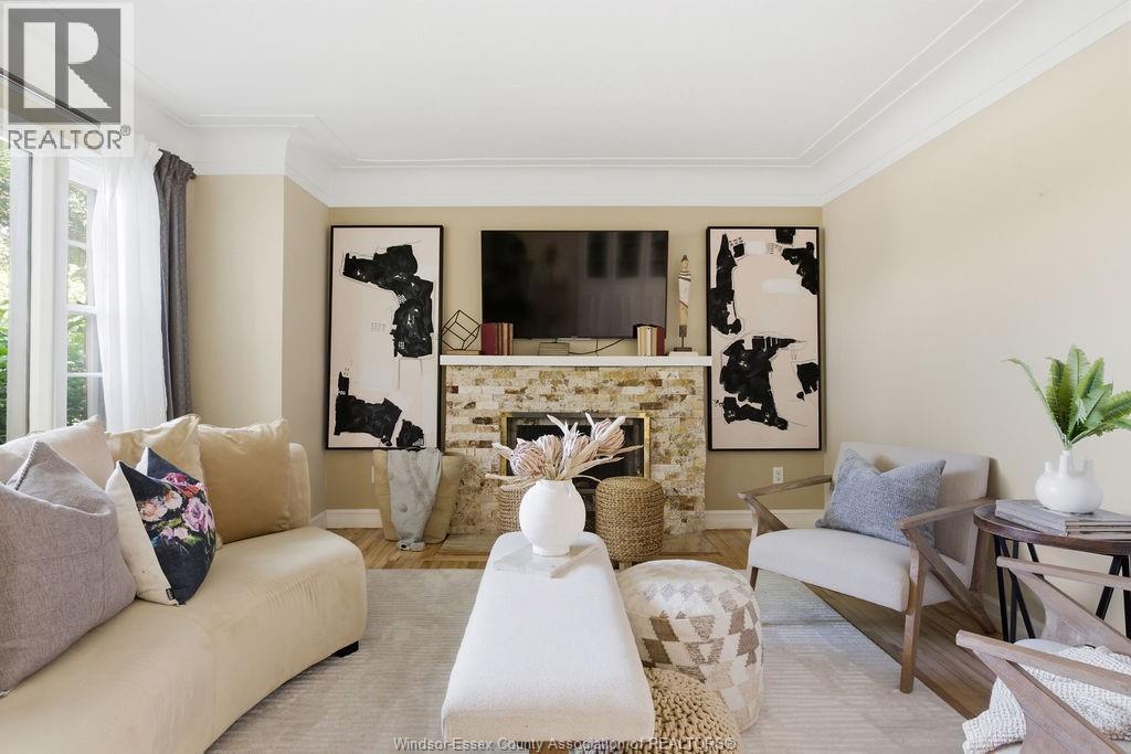 4330 CASGRAIN DRIVE - 5