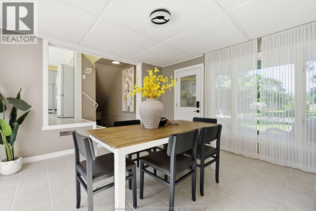 4330 CASGRAIN DRIVE - 7