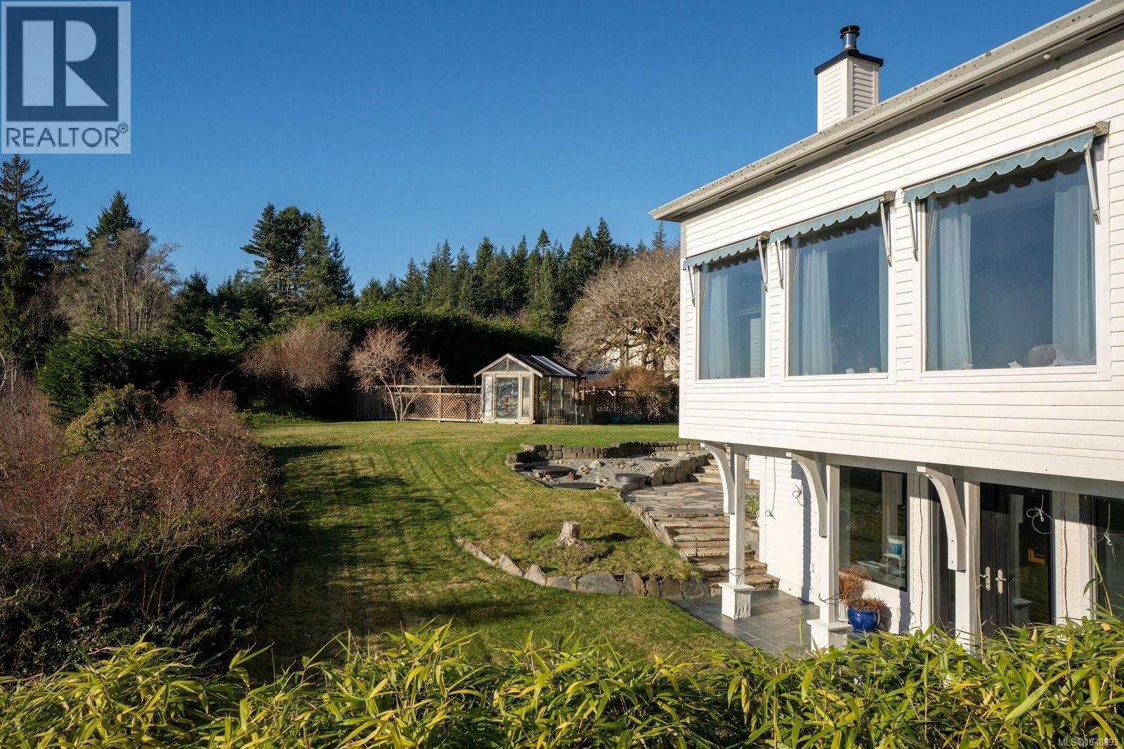 9193 West Coast Rd - 44